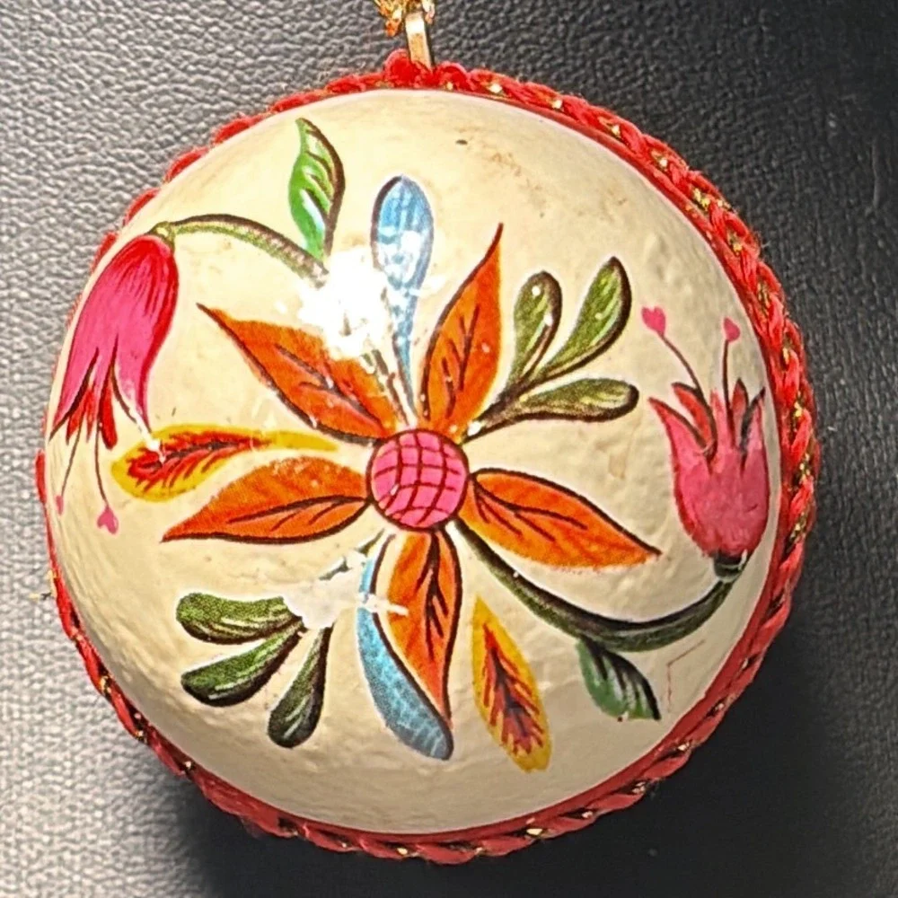 VTG Christmas Ornament Floral DeSela Hand Painted Papier Mache Folk Art Mexico